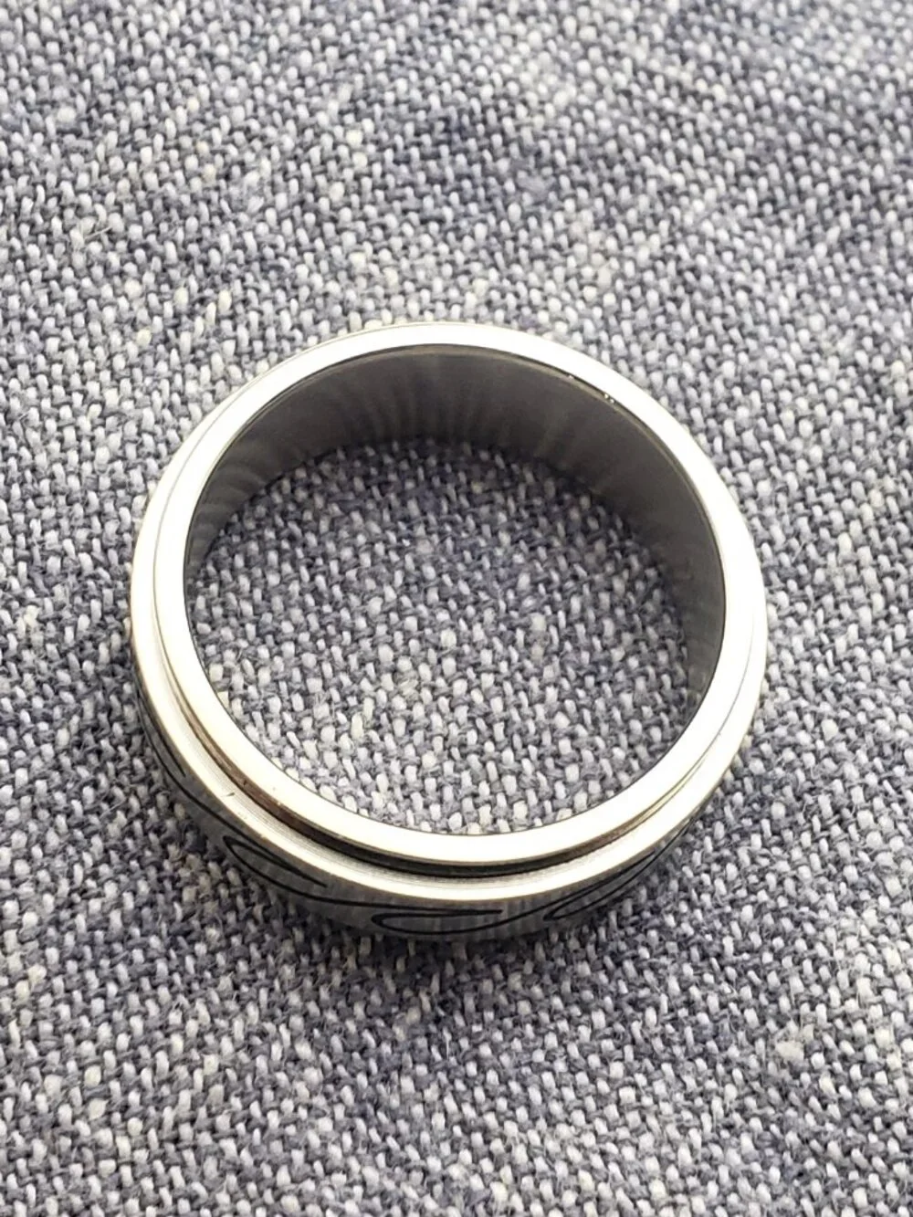 Men's Spinner Wave ring 316L Stainless steel in sizes 8,9,10,11,12 & 13